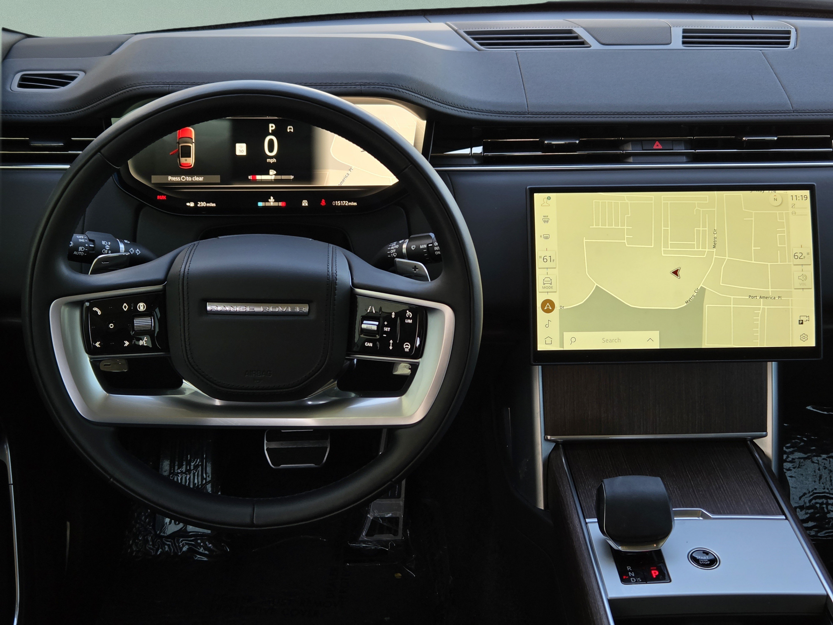 Certified 2025 Land Rover Range Rover SE AWD/4WD image 22