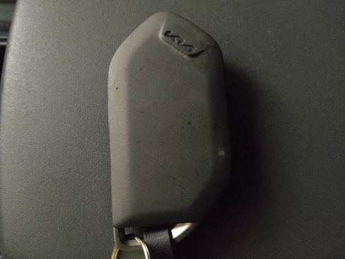 Used 2025 Kia K4 FWD image 32