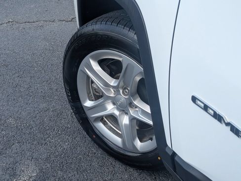 Used 2023 Jeep Compass Sport AWD/4WD image 9