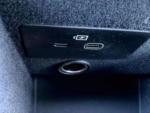 New 2026 Volvo XC90 B5 Plus w/ Protection Package image 23