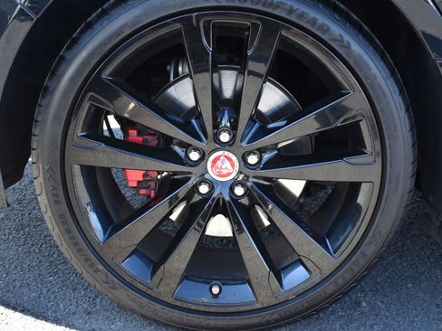 Used 2017 Jaguar XF S image 11