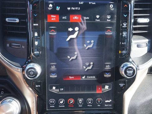 Used 2019 RAM 1500 Laramie AWD/4WD image 35