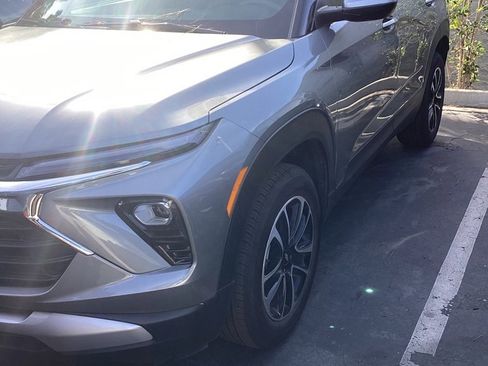 Used 2025 Chevrolet TrailBlazer LT image 7