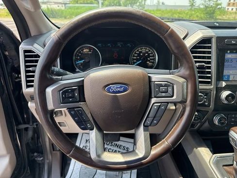 Used 2019 Ford F150 Limited image 23