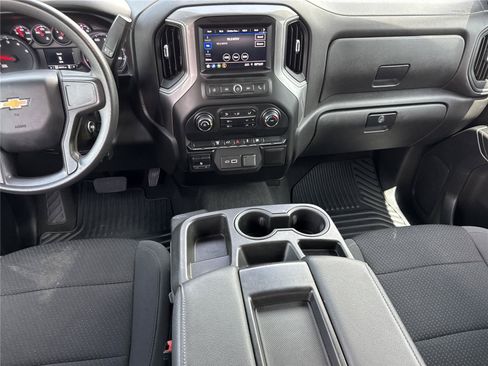 Used 2021 Chevrolet Silverado 2500 Custom w/ Custom Value Package AWD/4WD image 15