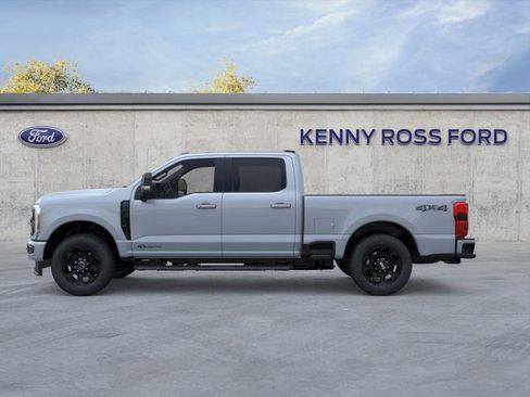 New 2026 Ford F250 Lariat w/ Black Appearance Package AWD/4WD image 3