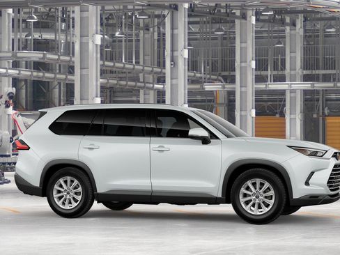 New 2026 Toyota Grand Highlander XLE image 15