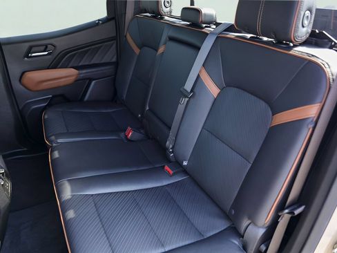 Used 2023 GMC Canyon AT4 w/ AT4 Premium Package AWD/4WD image 25