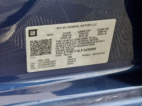 Used 2020 Chevrolet Silverado 2500 LT w/ All Star Edition image 30