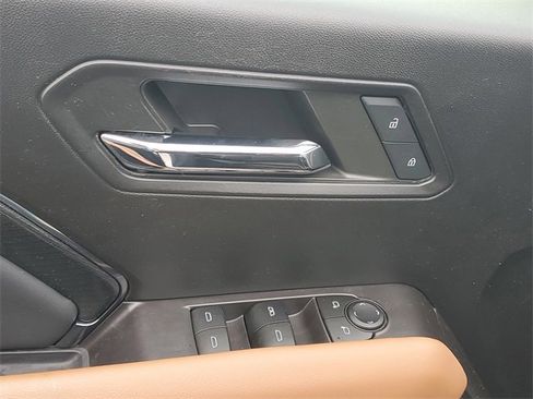 Used 2024 GMC Canyon AT4 w/ Canyon Safety Plus Package image 17