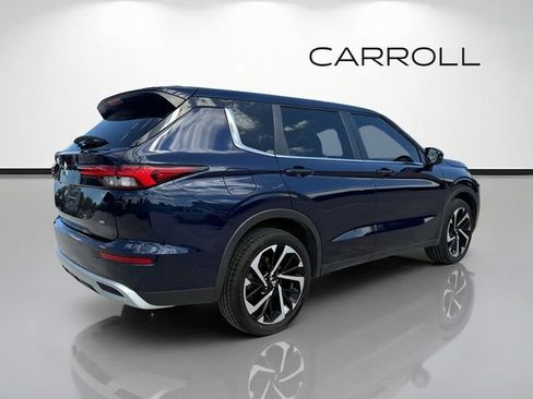 Used 2023 Mitsubishi Outlander SE FWD image 3