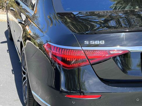 Used 2021 Mercedes-Benz S 580 4MATIC Sedan image 76