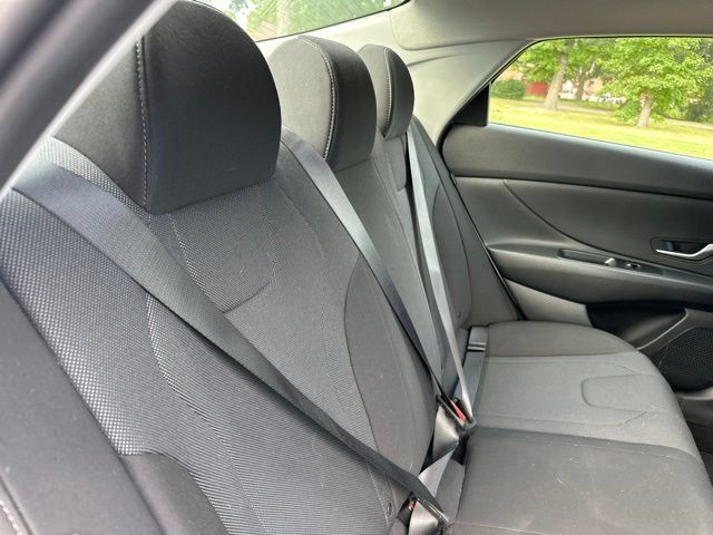 Used 2024 Hyundai Elantra SE FWD image 20