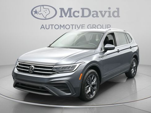 Used 2023 Volkswagen Tiguan SE FWD image 4