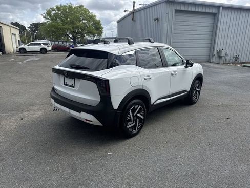 New 2026 Nissan Kicks SV FWD image 5