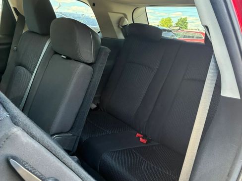 Used 2018 Dodge Journey SE w/ Connectivity Group FWD image 17
