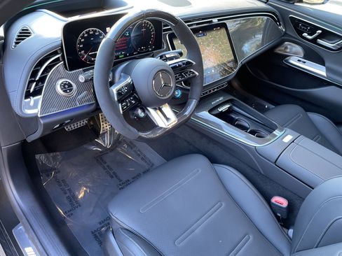 New 2026 Mercedes-Benz E 53 AMG e 4MATIC Sedan image 19