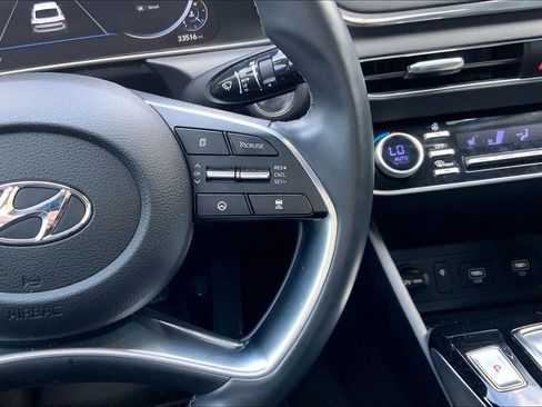 Used 2020 Hyundai Sonata SEL w/ Premium + Sunroof Package FWD image 20