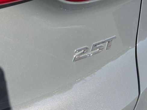 Used 2023 Hyundai Santa Fe Calligraphy FWD image 7