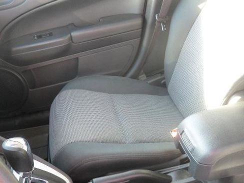 Used 2012 Dodge Caliber SXT image 21