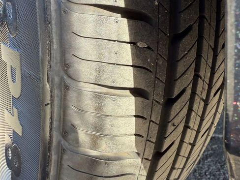 Used 2016 Toyota Camry LE image 21