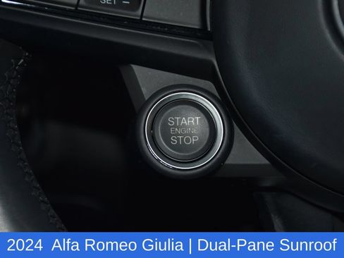 Used 2024 Alfa Romeo Giulia Sprint AWD/4WD image 12