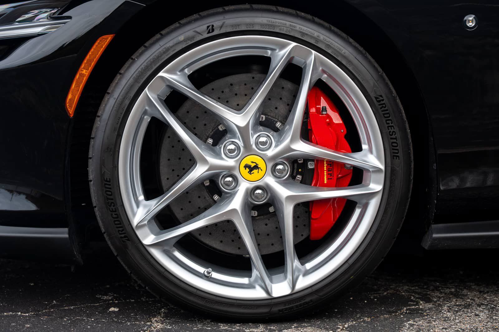 Used 2025 Ferrari Roma Spider RWD image 19