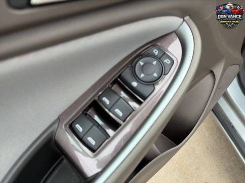 Used 2024 Chevrolet Malibu LT FWD image 11