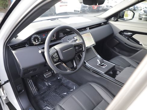 New 2025 Land Rover Range Rover Evoque Dynamic SE AWD/4WD image 20