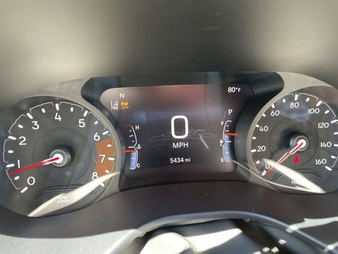 Used 2025 Jeep Compass Limited AWD/4WD image 13