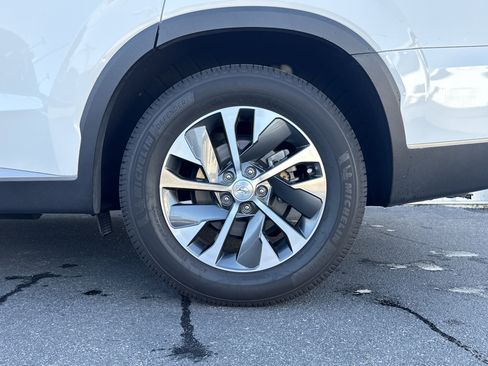 Used 2021 Hyundai Palisade SEL image 2