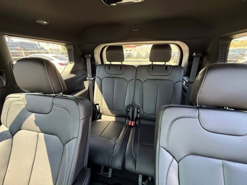 New 2025 Jeep Grand Cherokee L Limited w/ Luxury Tech Group II image 23