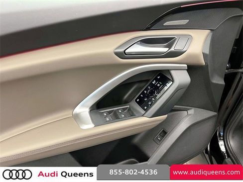 Used 2025 Audi Q5 Premium Plus w/ Premium Plus image 16