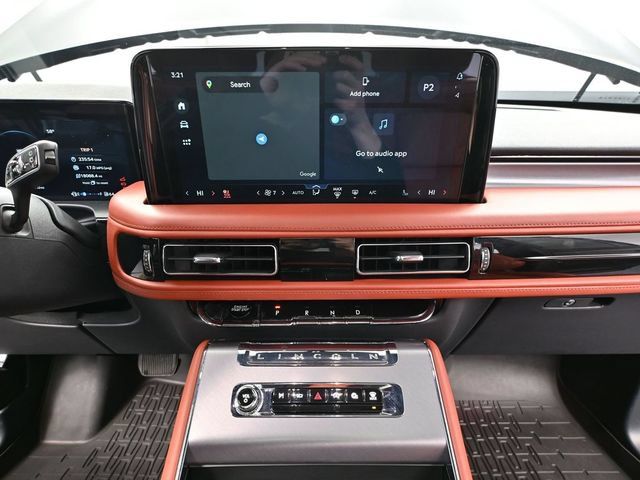 Used 2025 Lincoln Aviator Reserve w/ Jet Appearance Package AWD/4WD image 25