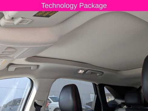 Used 2021 Ford Escape SEL w/ SEL Stealth AWD Package image 11