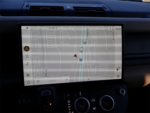 New 2026 Land Rover Defender 110 X-Dynamic SE image 19