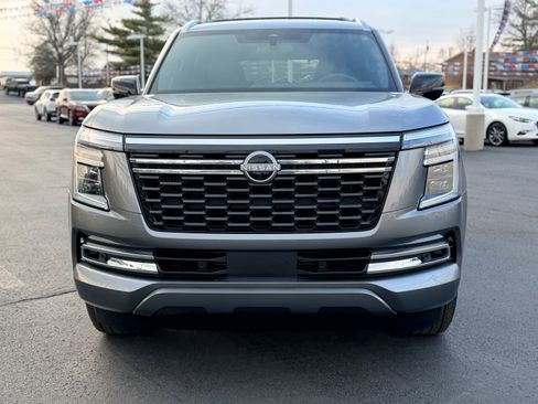 Used 2026 Nissan Armada SL w/ Captain's Chari Seat Package image 2