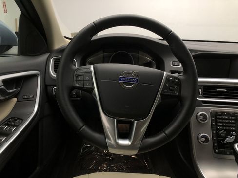 Used 2017 Volvo S60 T5 Inscription w/ Convenience Package AWD/4WD image 8