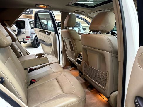 Used 2014 Mercedes-Benz ML 350 2WD w/ Premium 1 Package image 34