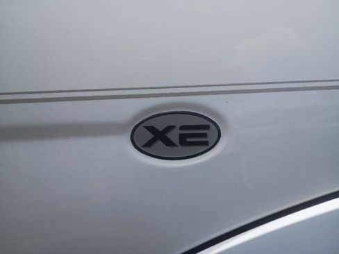 Used 2004 Nissan Frontier XE w/ (VTP) Value Truck Pkg RWD image 17