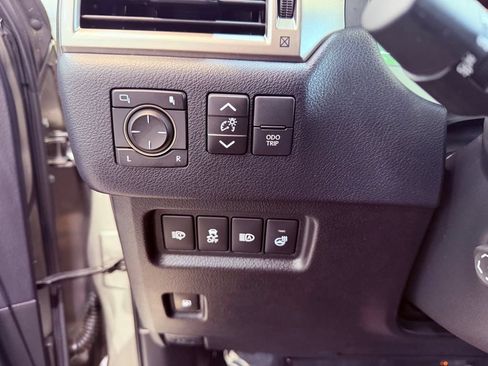 Certified 2023 Lexus GX 460 Premium AWD/4WD image 20
