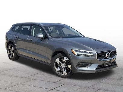 Used 2020 Volvo V60 T5 Cross Country w/ Protection Package Premier