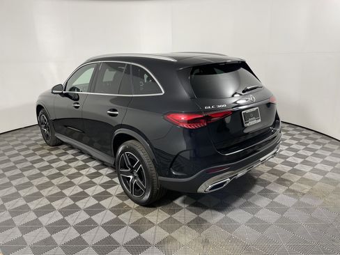 New 2026 Mercedes-Benz GLC 300 image 3