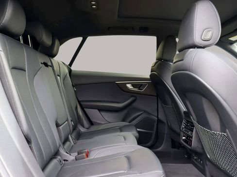 Used 2021 Audi Q8 Premium Plus w/ Premium Plus Package image 36