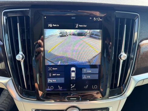 Used 2018 Volvo S90 T5 Momentum w/ Convenience Package FWD image 20