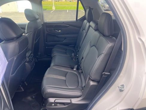 Certified 2024 Honda Pilot Touring image 21