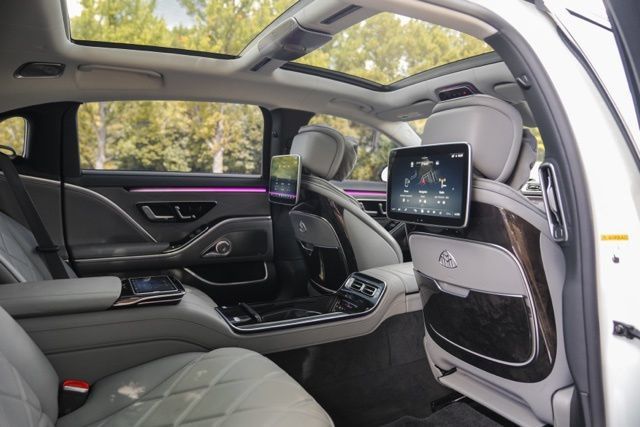 Used 2021 Mercedes-Benz Maybach S 580 4MATIC image 41