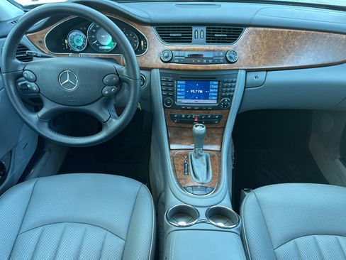 Used 2006 Mercedes-Benz CLS 500 image 13