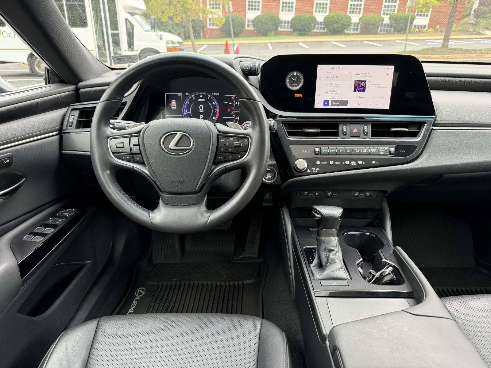 Used 2023 Lexus ES 350 w/ Premium Package FWD image 8