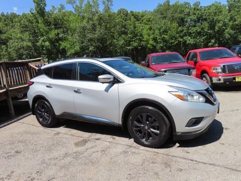 Used 2017 Nissan Murano SV w/ Premium Plus Package AWD/4WD image 5